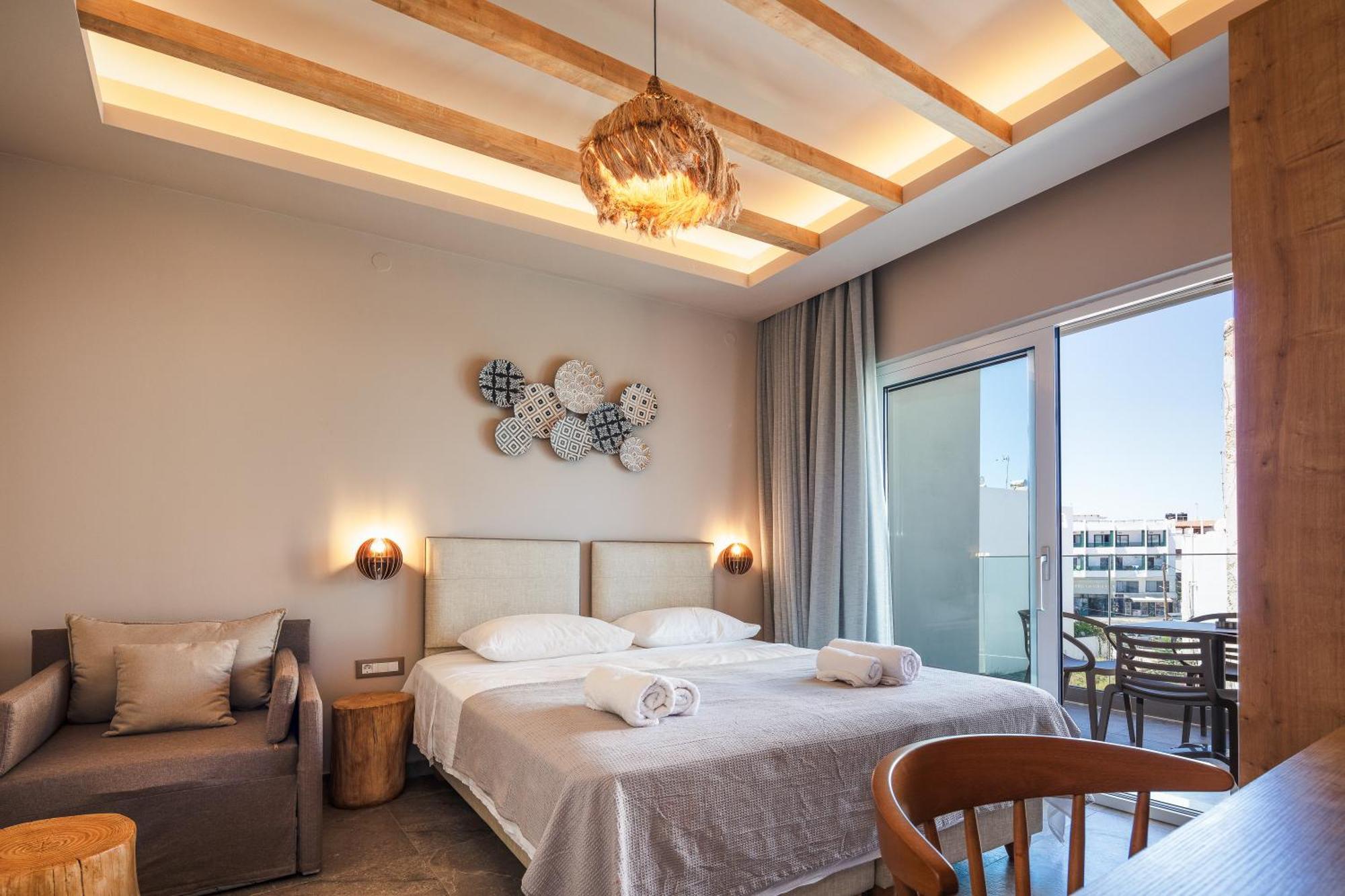 Skipper Beachfront Suites Hersonissos  Habitación foto