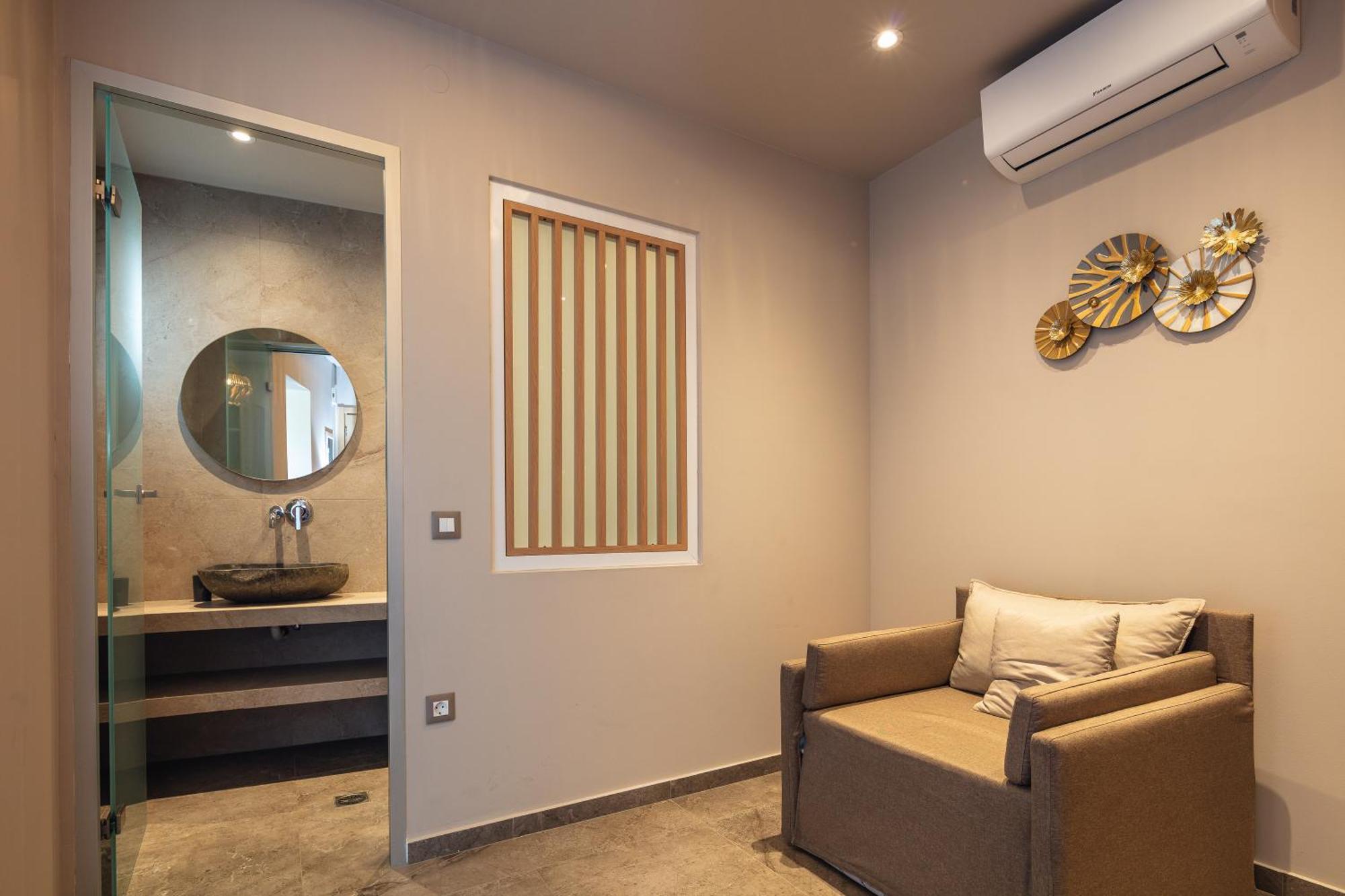 Skipper Beachfront Suites Hersonissos  Habitación foto